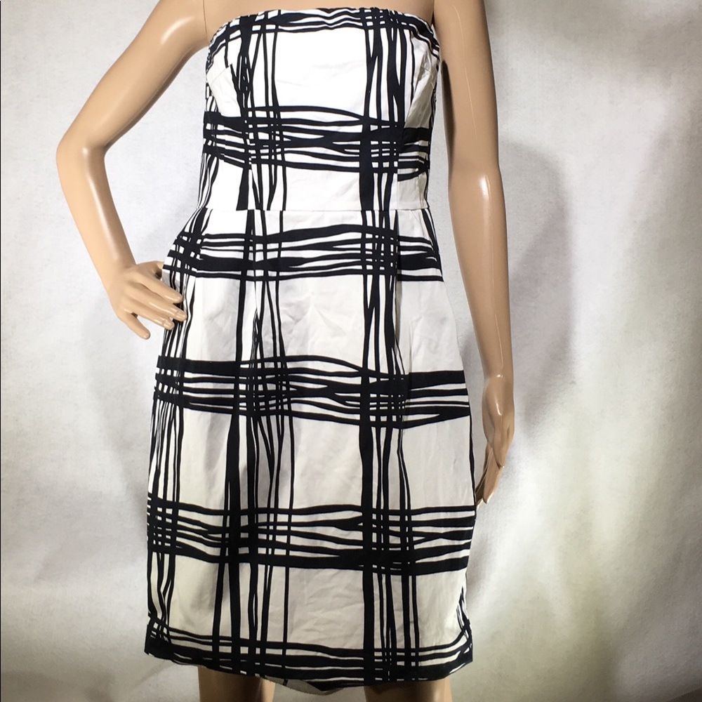 EXPRESS | Black & White Strapless Dress